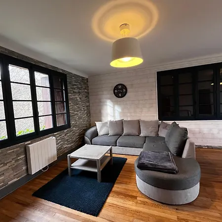 Grand 23 Couchages Holiday home Lalandusse